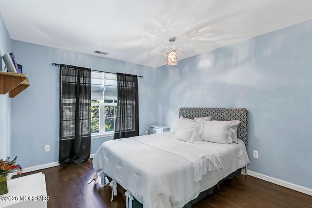 46 Woodview Drive, Howell, NJ 07731