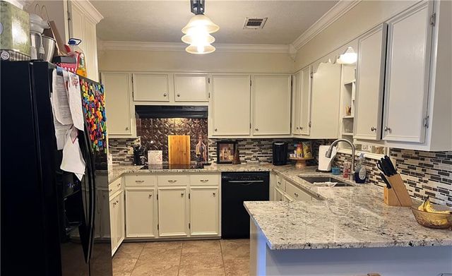 1862 LA 454 None, Pineville, LA 71360