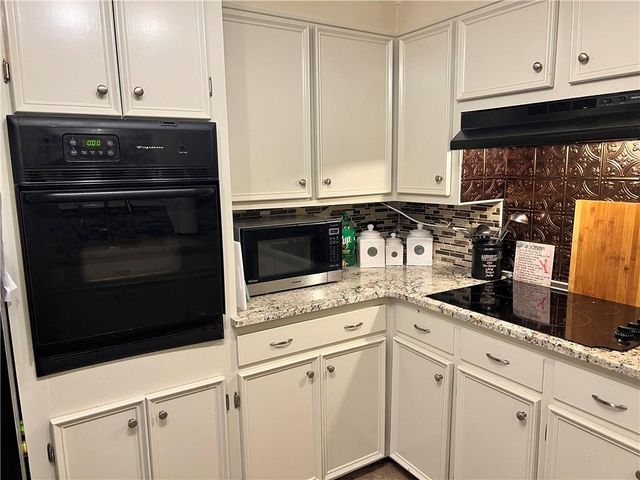 1862 LA 454 None, Pineville, LA 71360