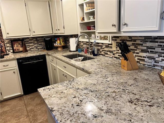 1862 LA 454 None, Pineville, LA 71360