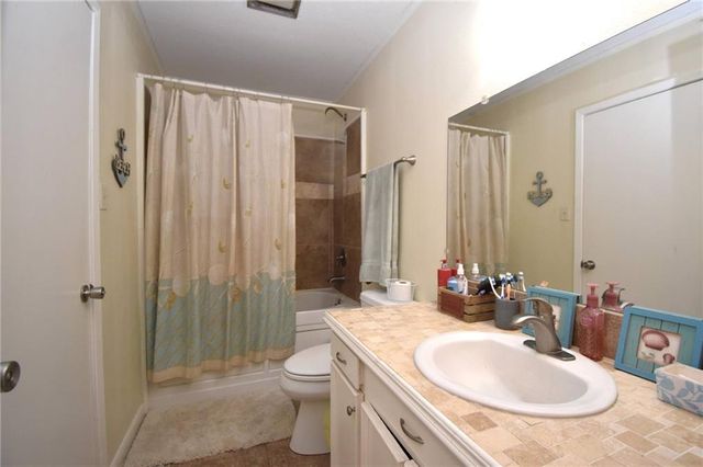 1862 LA 454 None, Pineville, LA 71360