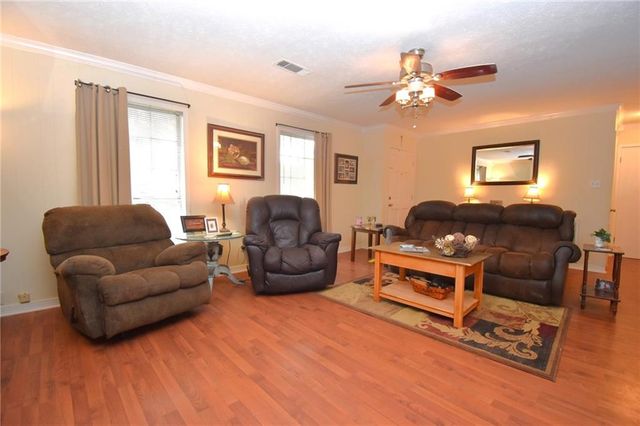 1862 LA 454 None, Pineville, LA 71360