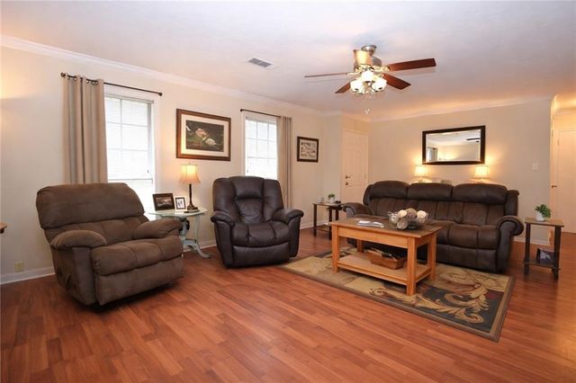 1862 LA 454 None, Pineville, LA 71360