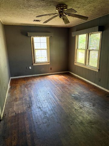 902 Iowa Street, Norman, OK 73069