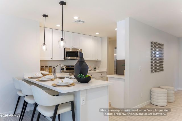 8870 W RAFAEL Drive, Arizona City, AZ 85123