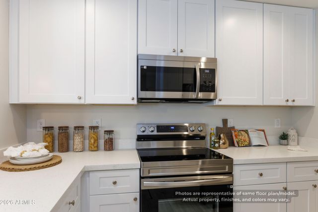 8870 W RAFAEL Drive, Arizona City, AZ 85123