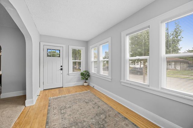 4921 Penn Avenue N, Minneapolis, MN 55430