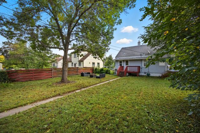 4921 Penn Avenue N, Minneapolis, MN 55430