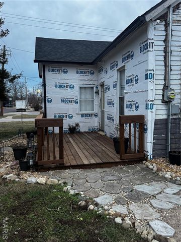 603 S 4th Street, Greenville, IL 62246