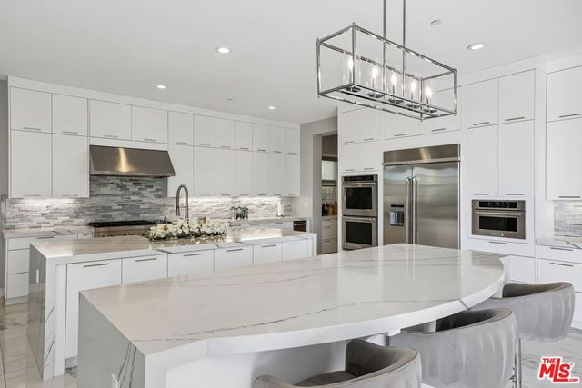 20254 Liverpool Way, Porter Ranch, CA 91326