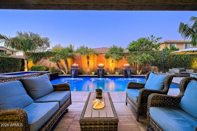 2416 E CHERRY HILL Drive, Gilbert, AZ 85298