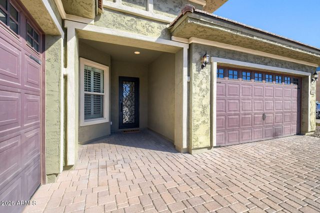 2416 E CHERRY HILL Drive, Gilbert, AZ 85298