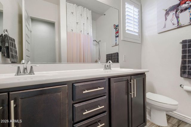 2416 E CHERRY HILL Drive, Gilbert, AZ 85298