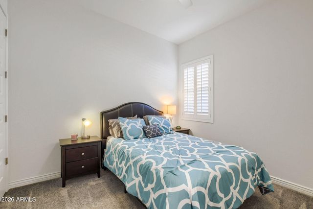 2416 E CHERRY HILL Drive, Gilbert, AZ 85298