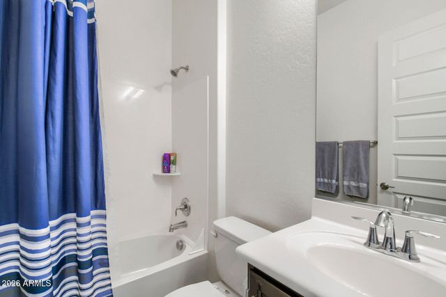 2416 E CHERRY HILL Drive, Gilbert, AZ 85298
