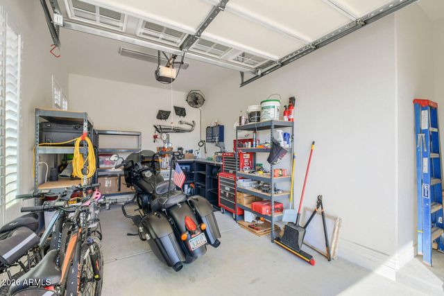 2416 E CHERRY HILL Drive, Gilbert, AZ 85298