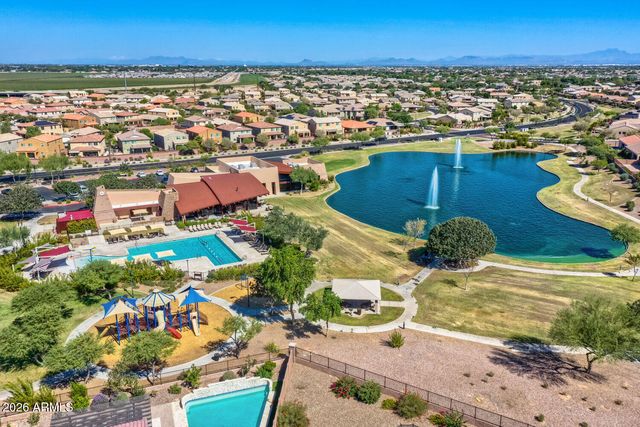 2416 E CHERRY HILL Drive, Gilbert, AZ 85298