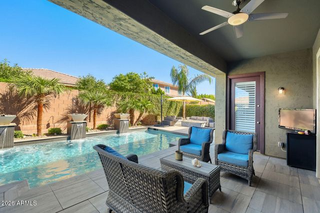 2416 E CHERRY HILL Drive, Gilbert, AZ 85298