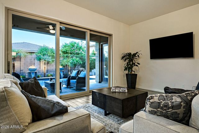 2416 E CHERRY HILL Drive, Gilbert, AZ 85298