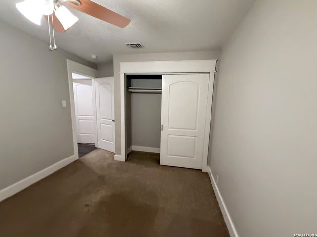 126 Kingsman St, Converse, TX 78109