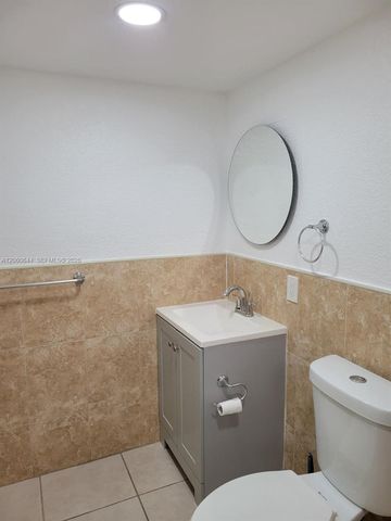 3901 SW 112th Avenue 50, Miami, FL 33165