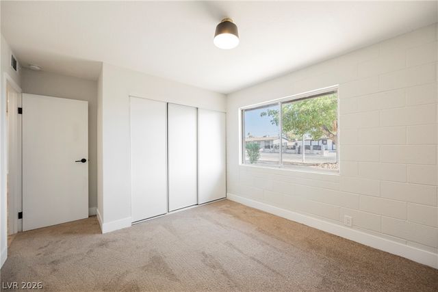 1047 Westminster Avenue, Las Vegas, NV 89119