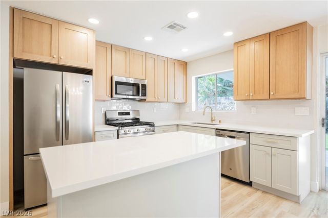 1047 Westminster Avenue, Las Vegas, NV 89119