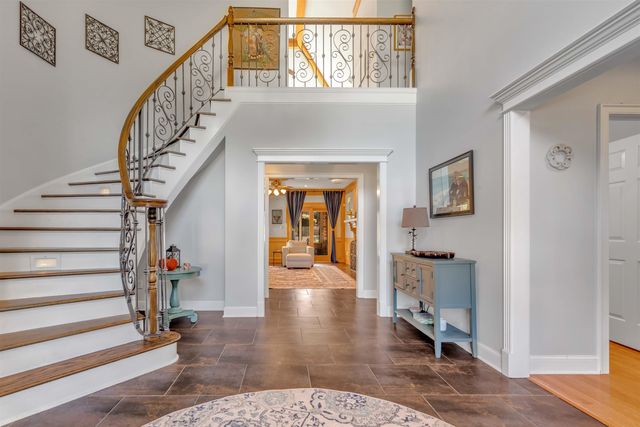 8791 FERNWOOD CV, Germantown, TN 38138