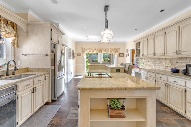 8791 FERNWOOD CV, Germantown, TN 38138