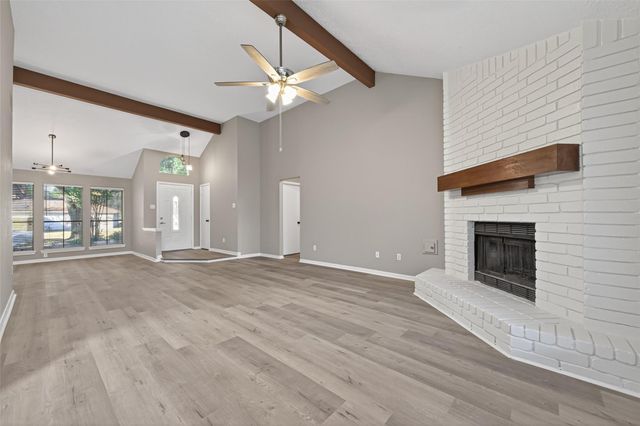 2802 Creek Manor Drive, Kingwood, TX 77339