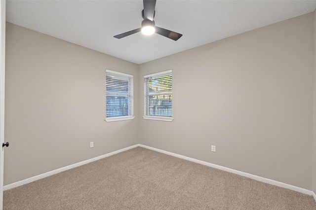 2802 Creek Manor Drive, Kingwood, TX 77339