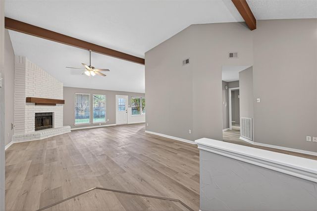 2802 Creek Manor Drive, Kingwood, TX 77339