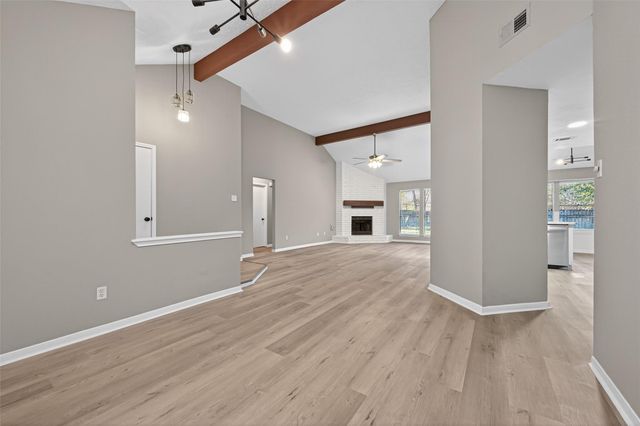 2802 Creek Manor Drive, Kingwood, TX 77339