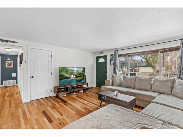 1821 Meadow St, Longmont, CO 80501