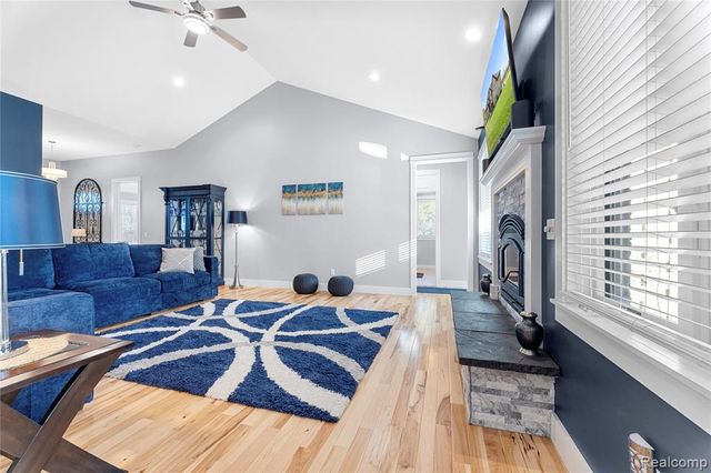 13498 Exeter Road, Carleton, MI 48117