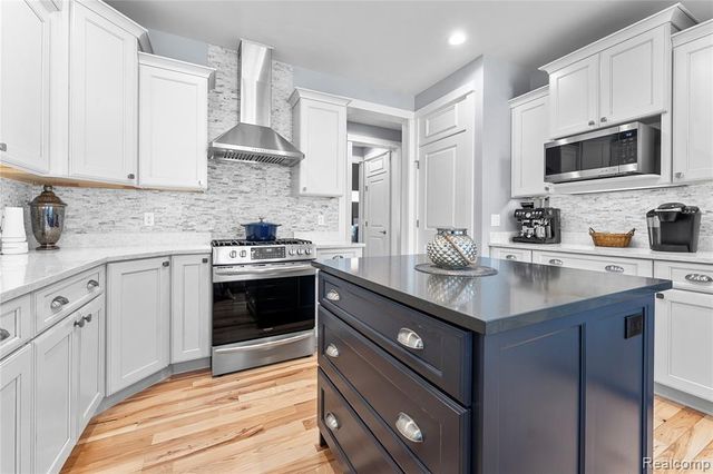 13498 Exeter Road, Carleton, MI 48117