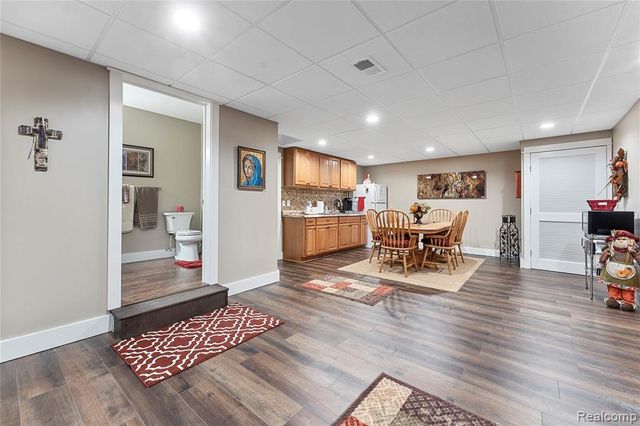 13498 Exeter Road, Carleton, MI 48117