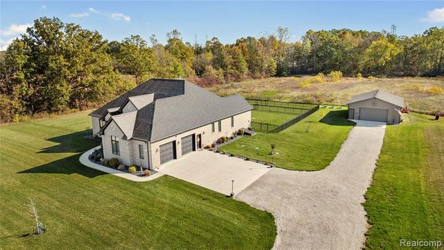 13498 Exeter Road, Carleton, MI 48117