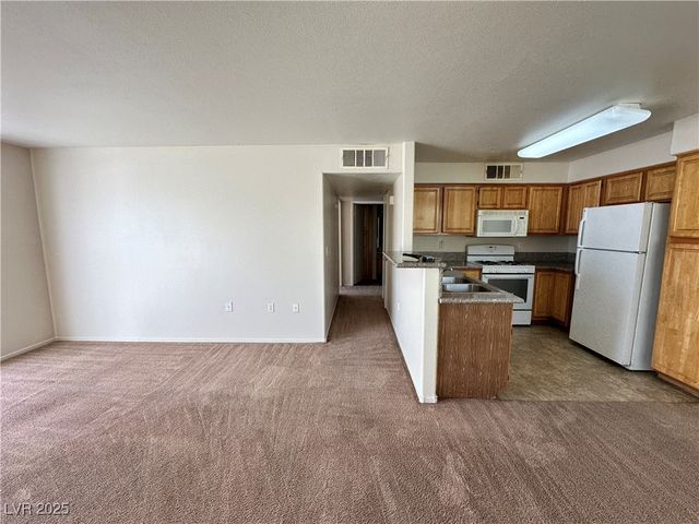 5710 Tropicana Avenue 2230, Las Vegas, NV 89122