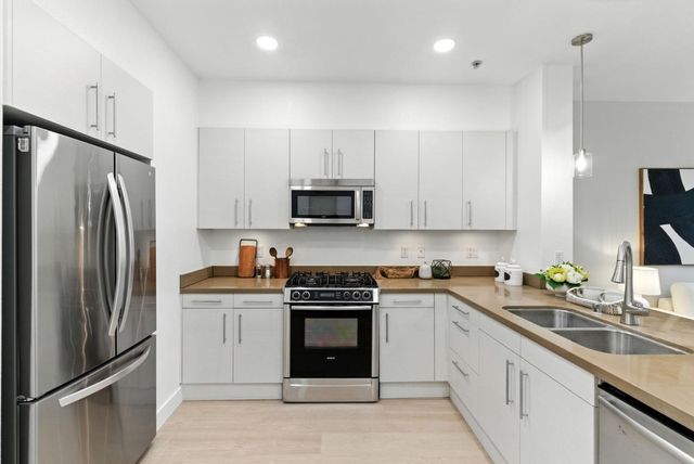 866 Altaire Walk, Palo Alto, CA 94303