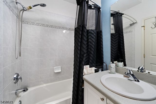 1 Barrister St, Clifton City, NJ 07013