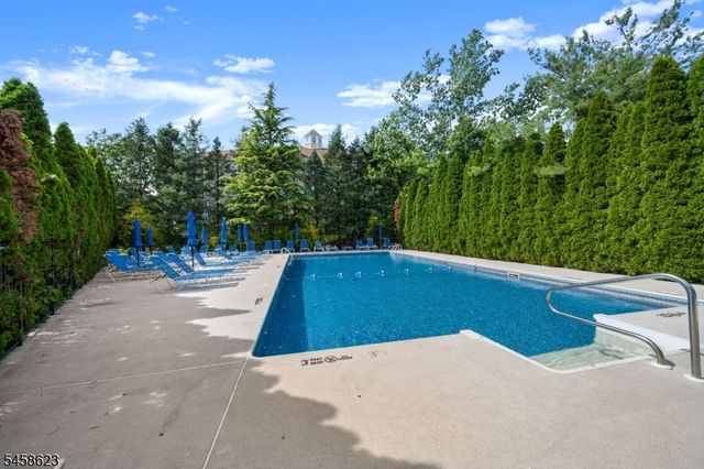 1 Barrister St, Clifton City, NJ 07013
