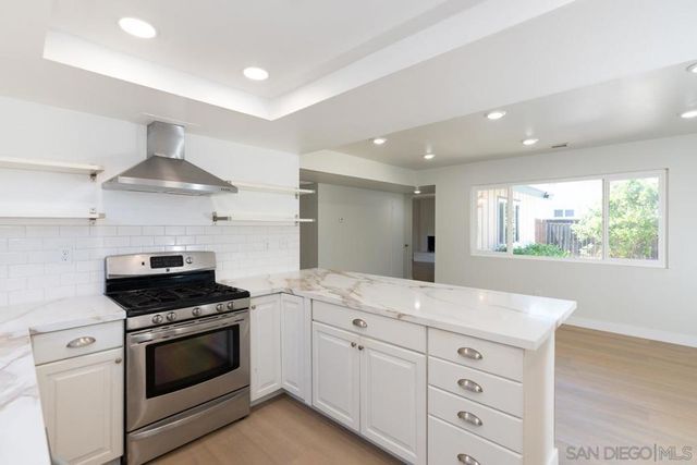 3525 Valley Street, Carlsbad, CA 92008