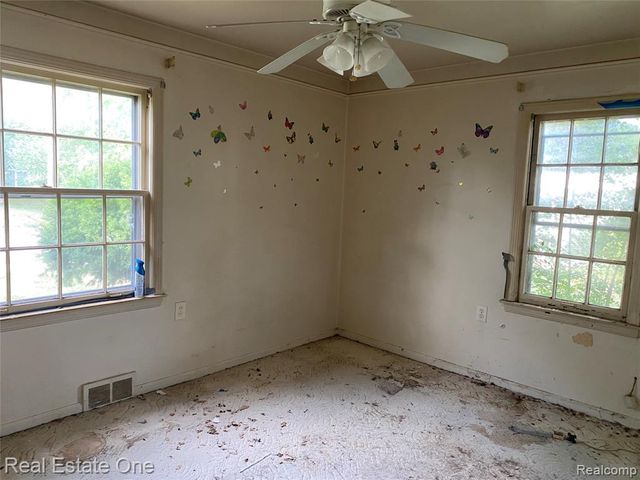 35437 Stellwagen Street, Wayne, MI 48184