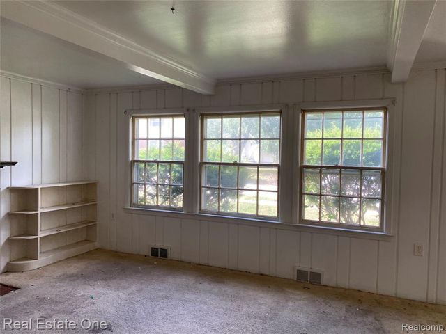 35437 Stellwagen Street, Wayne, MI 48184