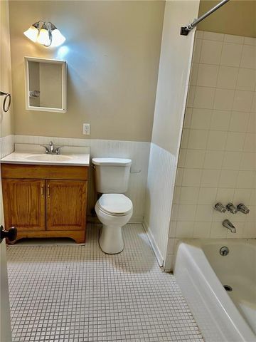 128 Vanderbilt Drive, Mobile, AL 36608
