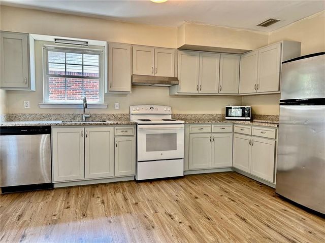 128 Vanderbilt Drive, Mobile, AL 36608