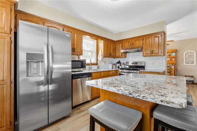 19710 Kansas City Boulevard, Camden Point, MO 64018