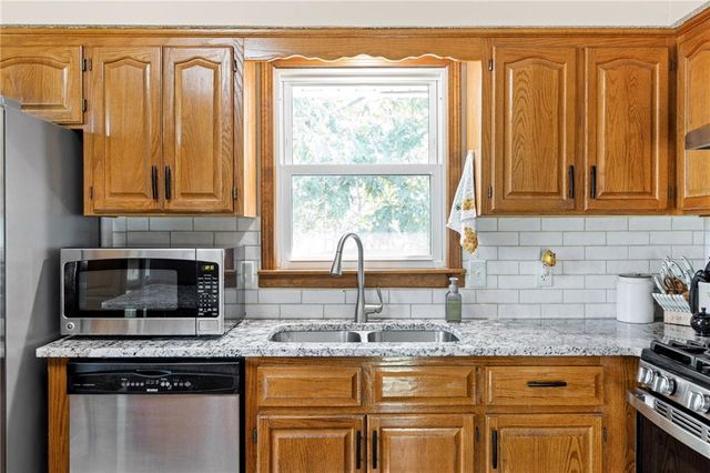 19710 Kansas City Boulevard, Camden Point, MO 64018