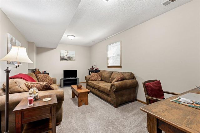 19710 Kansas City Boulevard, Camden Point, MO 64018